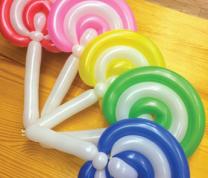 Summer Reading Kick-Off with Candy Twisted Balloons 